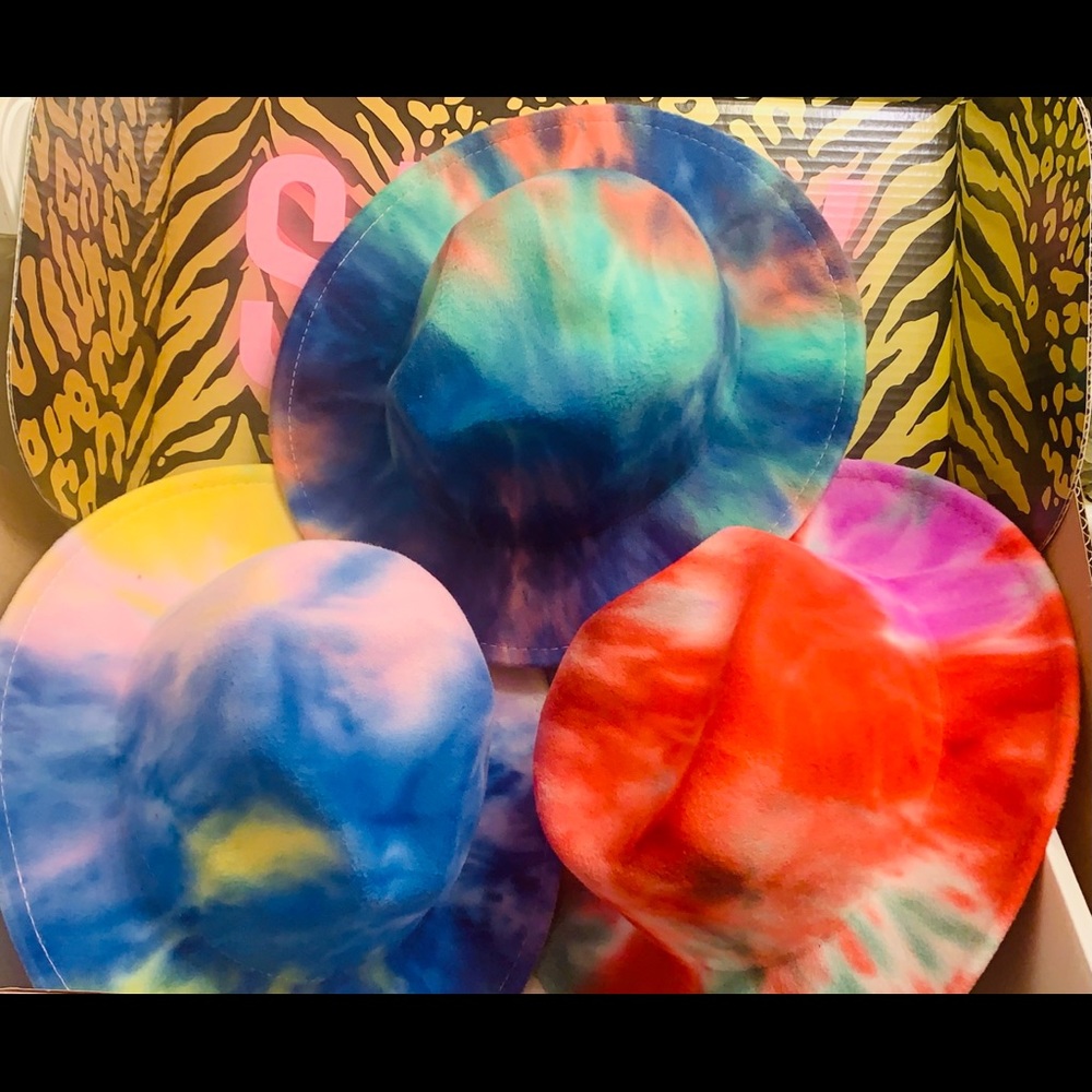 Tye-dye sassy Jones fedoras x3